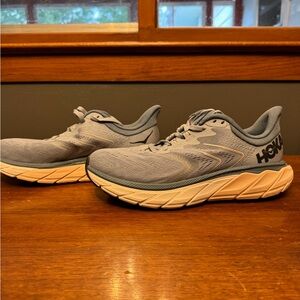 HOKA One One Arahi 5 Women’s Size 8.5B Running Shoe Sneakers